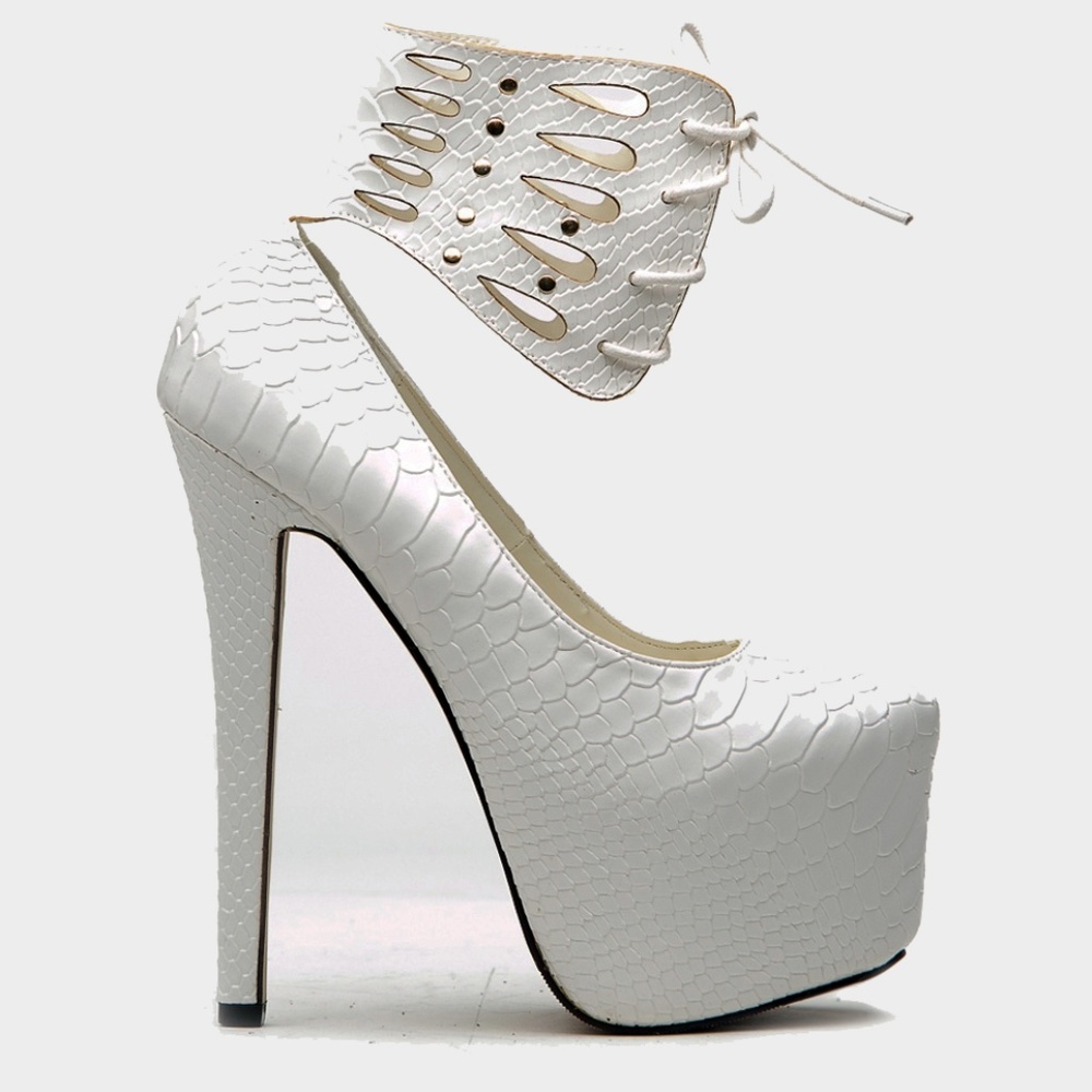 EYE CANDIE TIMELESS HEELS